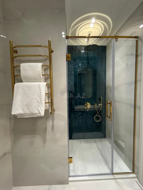 Satılır 3 otaqlı mənzil 124 m²