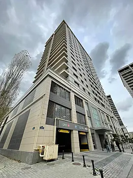 Satılır 3 otaqlı mənzil 157 m² — Bakı 3 otaq 157.00 m²