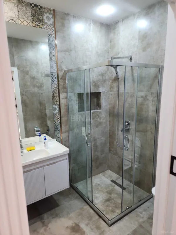 Kirayə verilir 2 otaqlı mənzil 70 m²