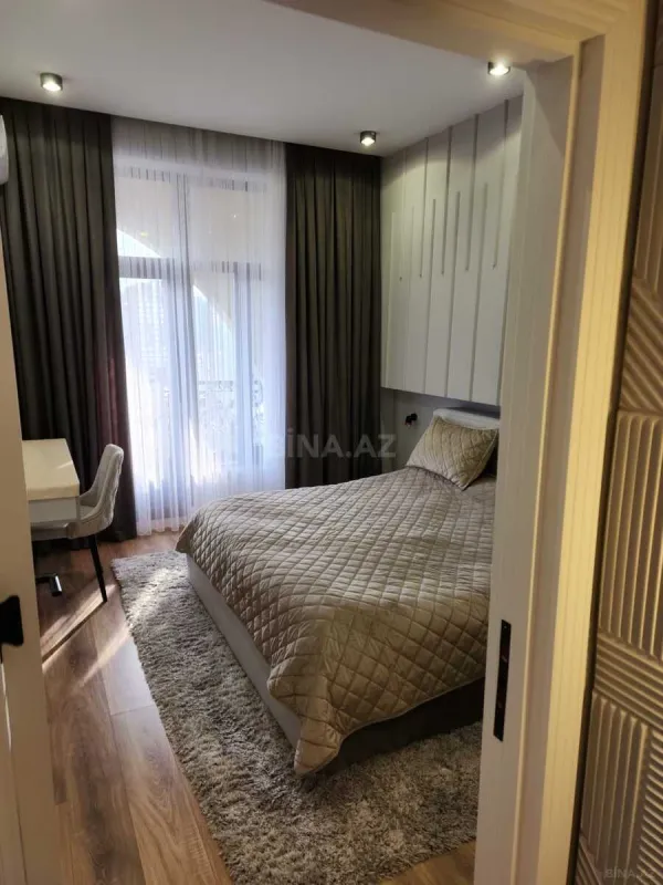 Kirayə verilir 2 otaqlı mənzil 70 m²