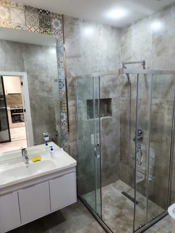 Kirayə verilir 2 otaqlı mənzil 70 m²