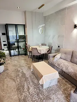 Kirayə verilir 2 otaqlı mənzil 70 m²