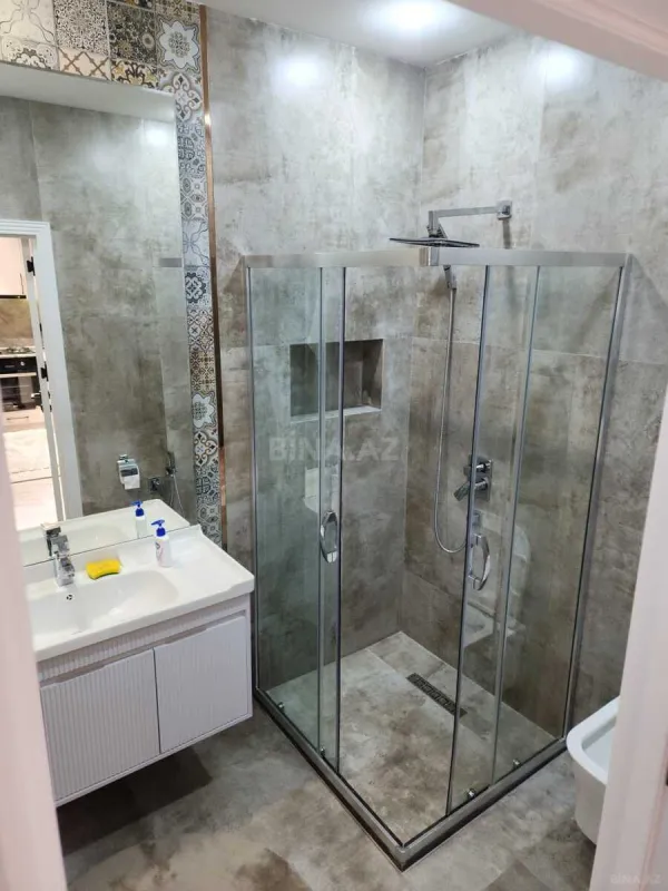 Kirayə verilir 2 otaqlı mənzil 70 m²