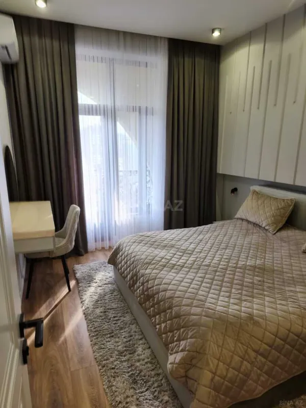 Kirayə verilir 2 otaqlı mənzil 70 m²