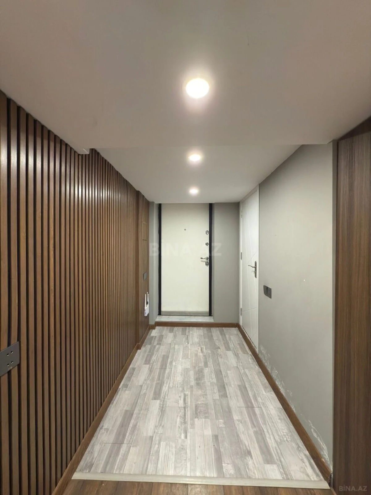 Satılır 2 otaqlı mənzil 70 m²