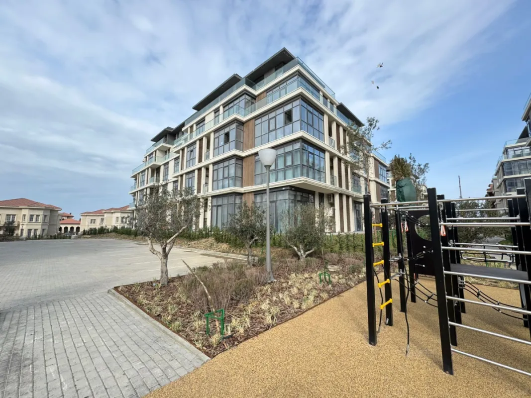 Satılır 2 otaqlı mənzil 70 m²