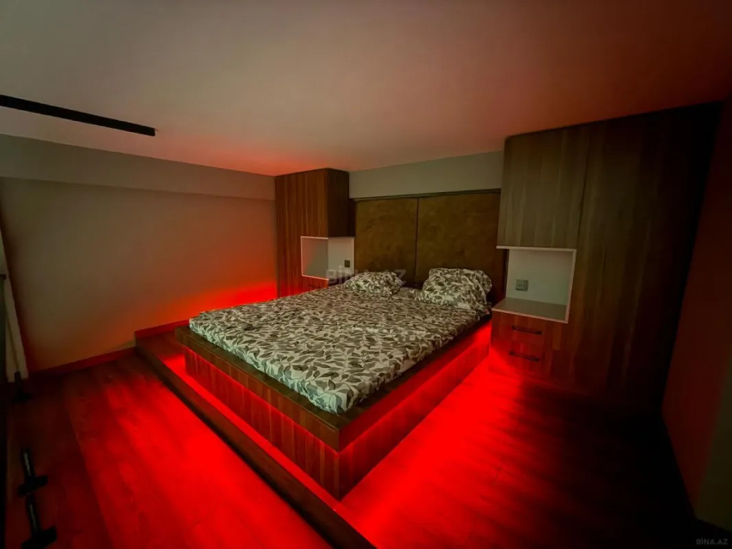 Satılır 2 otaqlı mənzil 70 m²