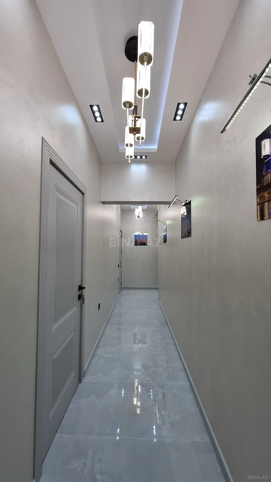 Satılır 2 otaqlı mənzil 82 m²