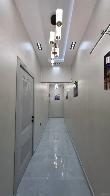 Satılır 2 otaqlı mənzil 82 m²