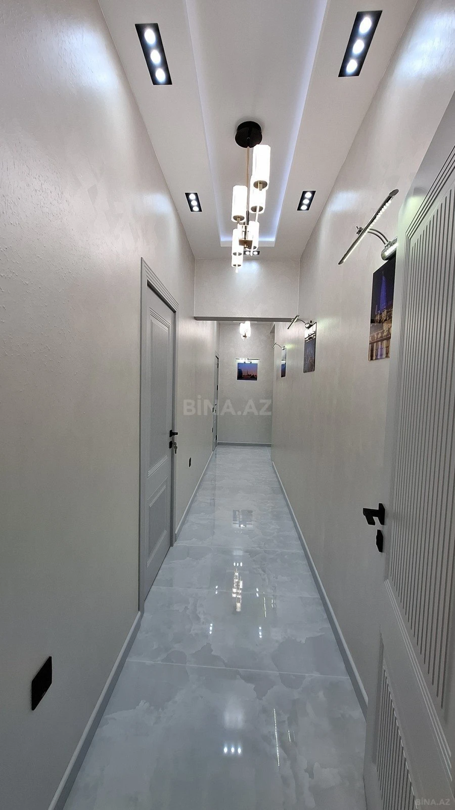 Satılır 2 otaqlı mənzil 82 m²