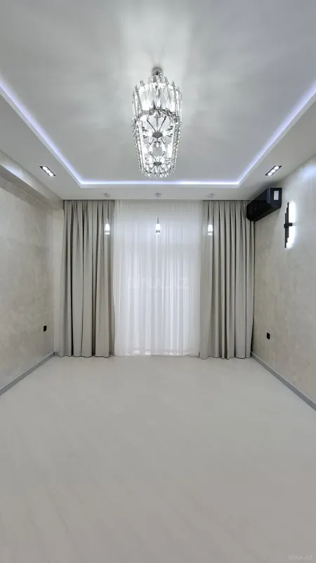 Satılır 2 otaqlı mənzil 82 m²