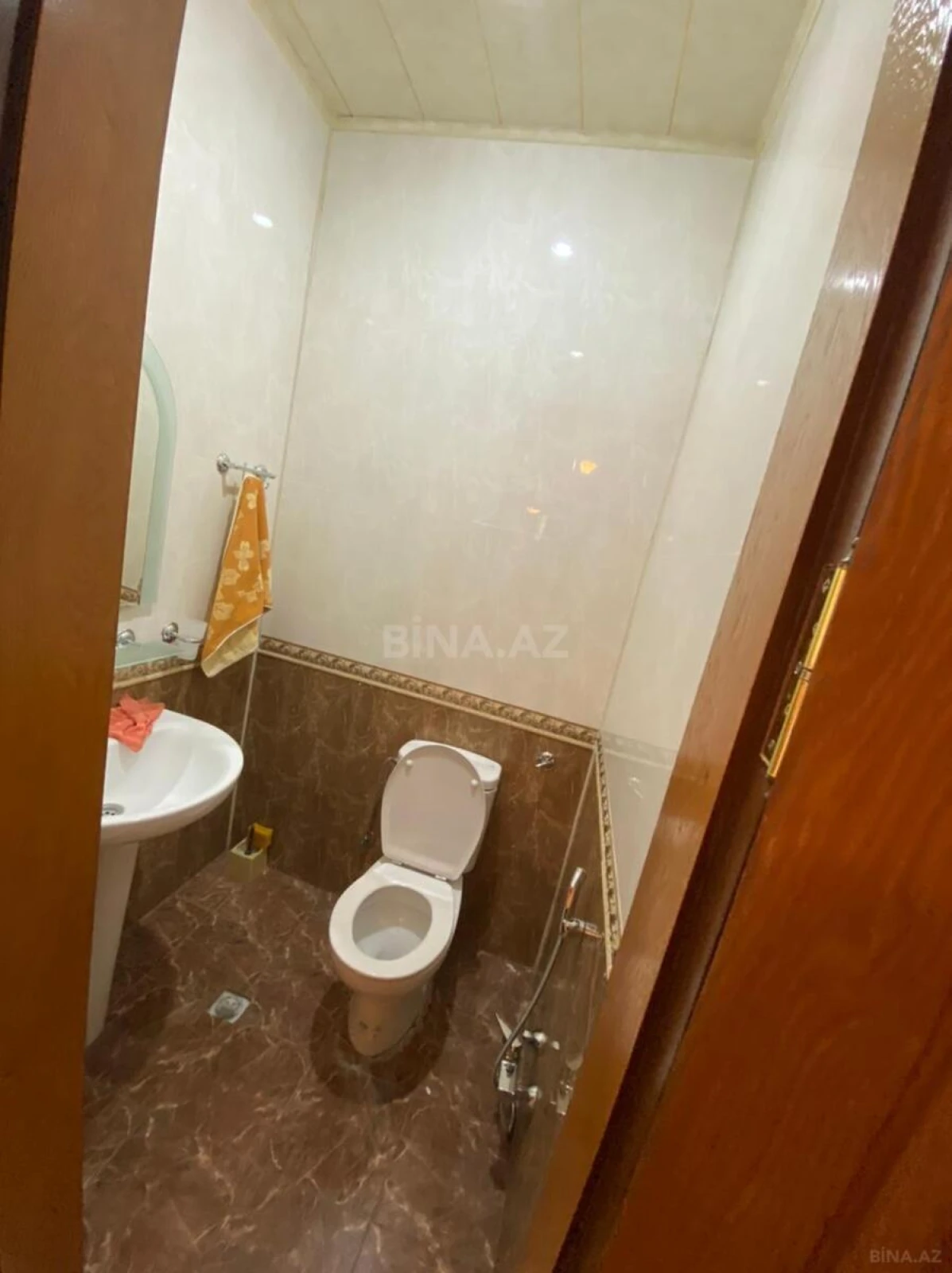 Satılır 3 otaqlı mənzil 190 m²