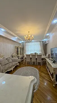 Satılır 2 otaqlı mənzil 80 m²