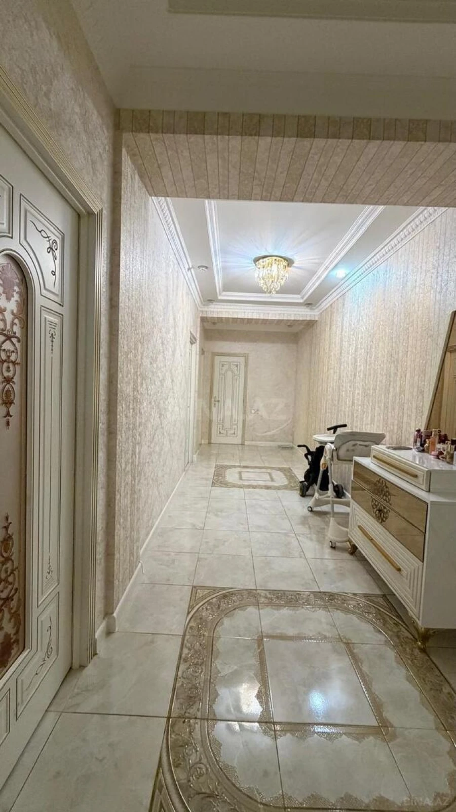 Satılır 2 otaqlı mənzil 80 m²