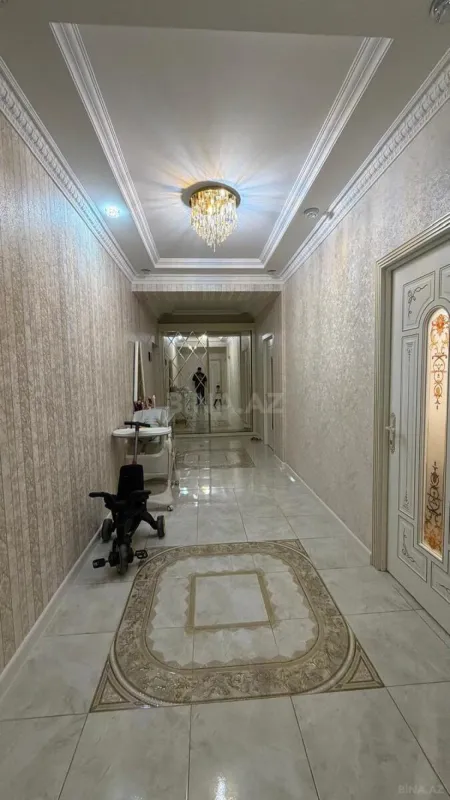 Satılır 2 otaqlı mənzil 80 m²