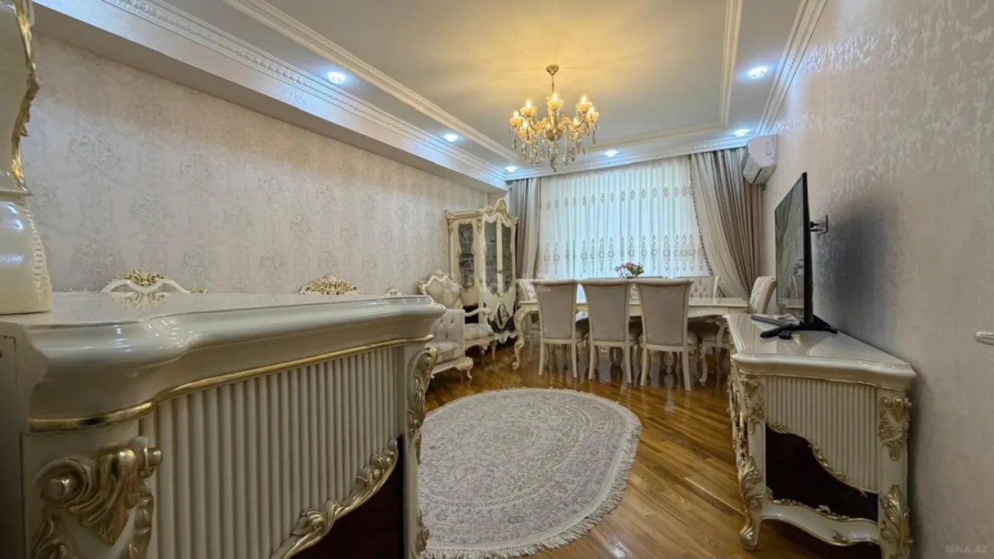 Satılır 2 otaqlı mənzil 80 m²