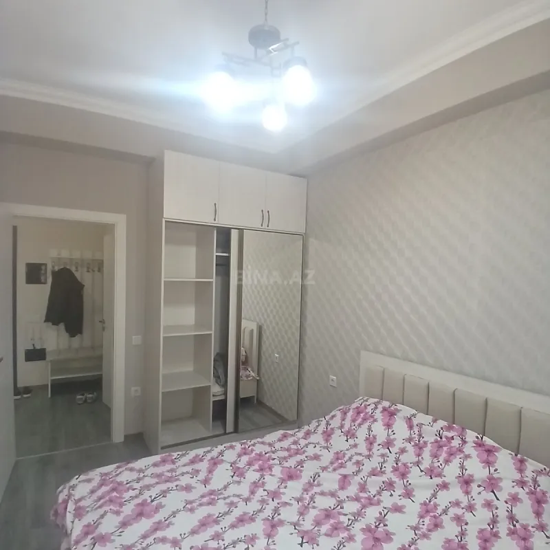 Kirayə verilir 2 otaqlı mənzil 65 m²