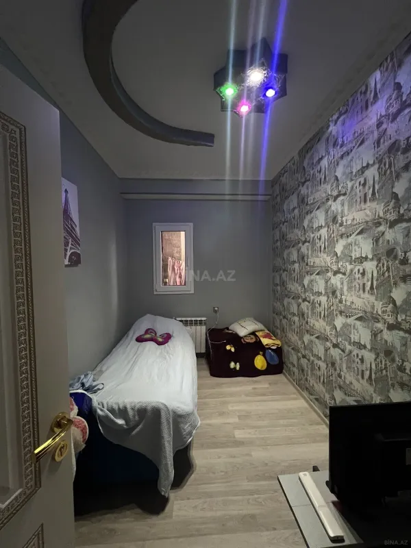 Satılır 3 otaqlı mənzil 87 m²