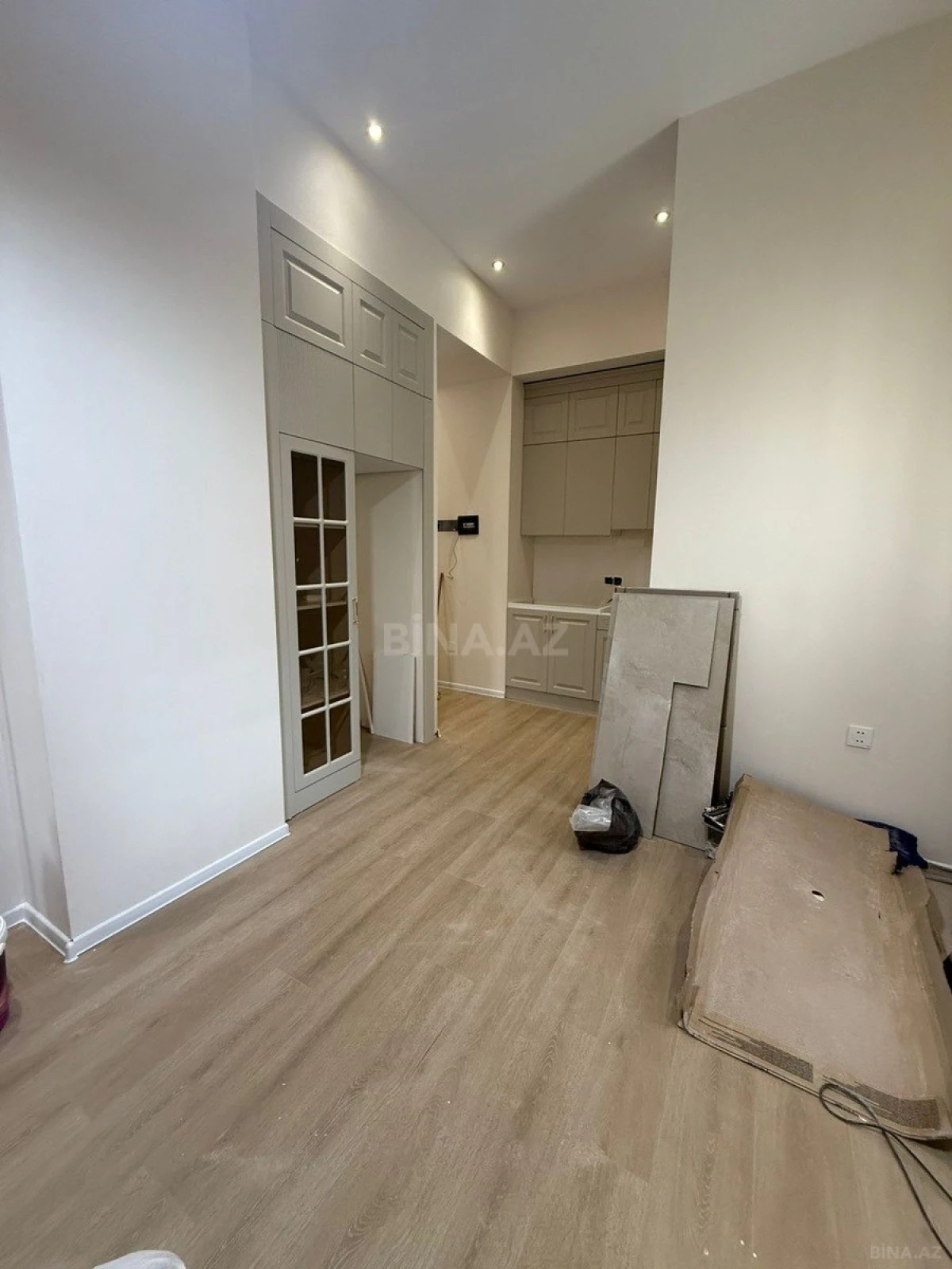 Satılır 2 otaqlı mənzil 45 m²