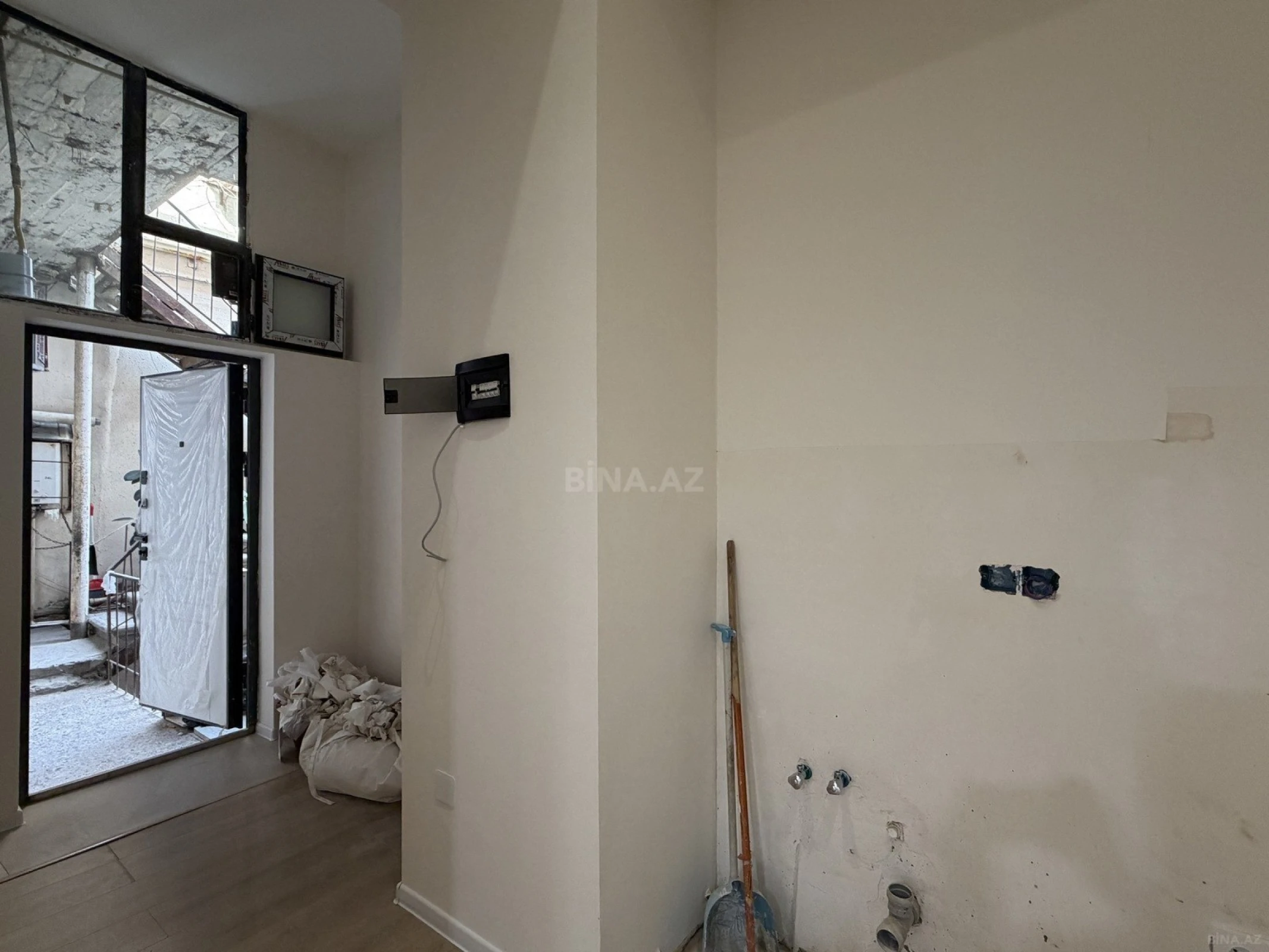 Satılır 2 otaqlı mənzil 45 m²