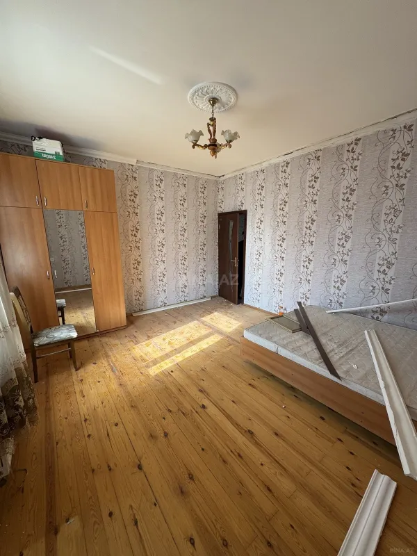 Satılır 4 otaqlı həyət evi 150 m²