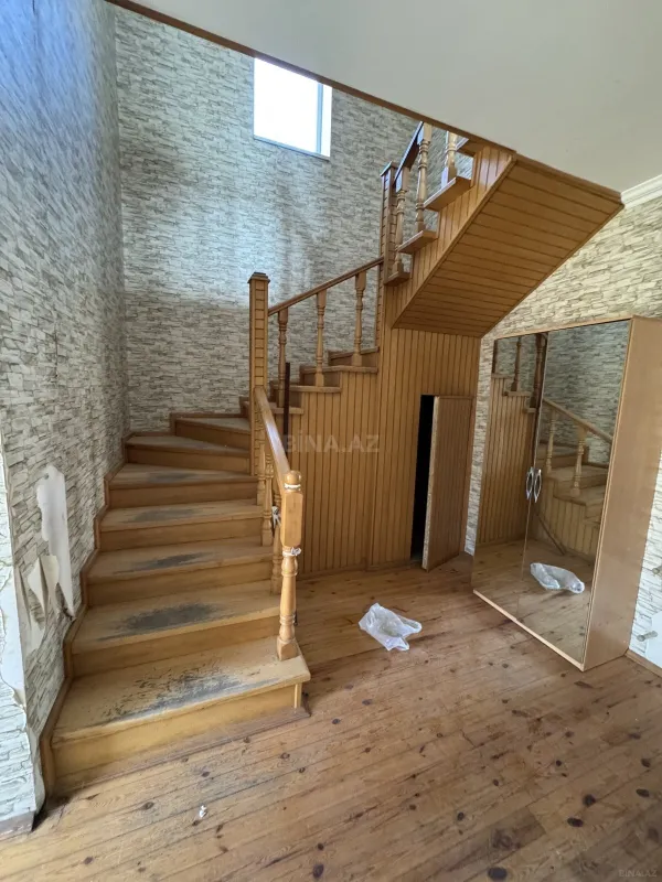Satılır 4 otaqlı həyət evi 150 m²
