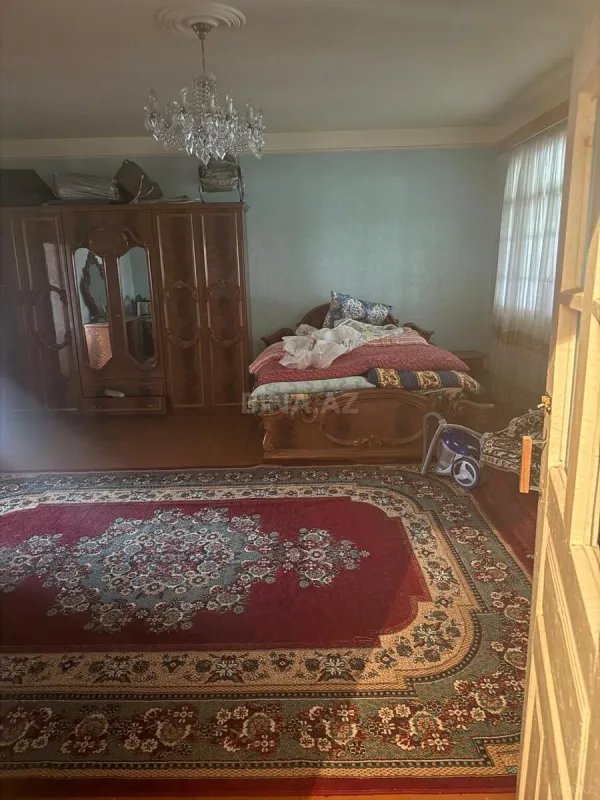 Satılır 5 otaqlı həyət evi 120 m²