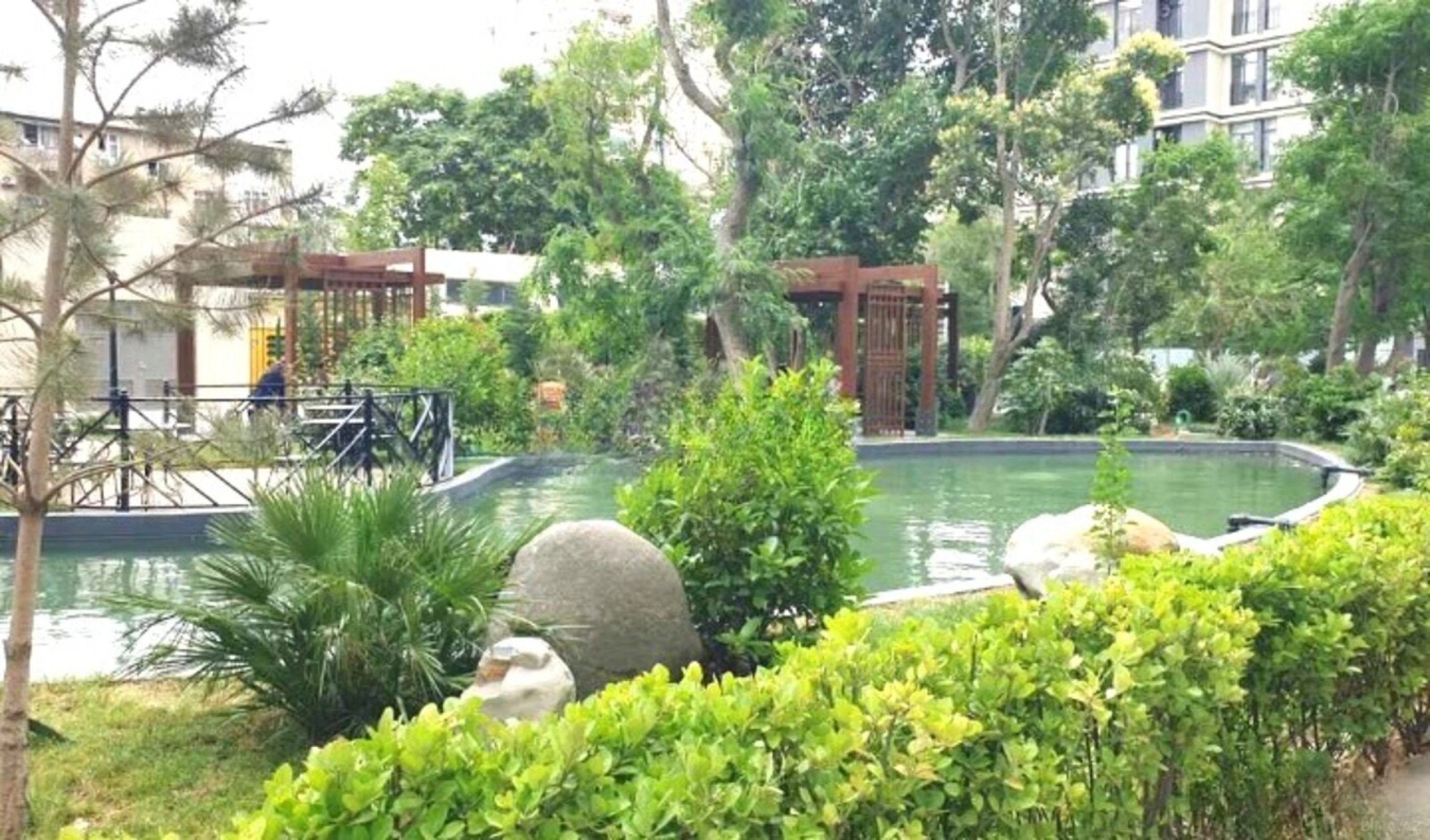 Satılır 3 otaqlı mənzil 105 m²