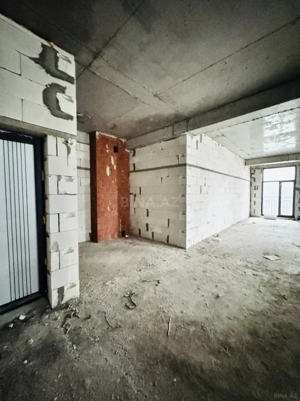 Satılır 3 otaqlı mənzil 105 m²