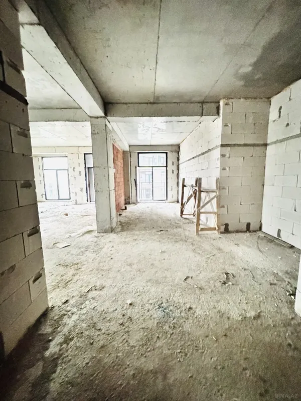 Satılır 3 otaqlı mənzil 105 m²