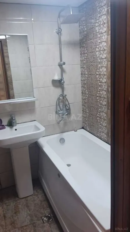 Satılır 3 otaqlı mənzil 82 m²