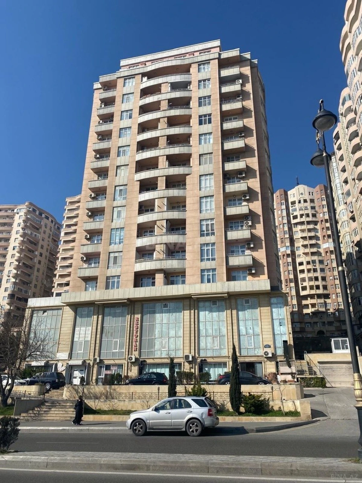 Satılır qaraj 20 m²