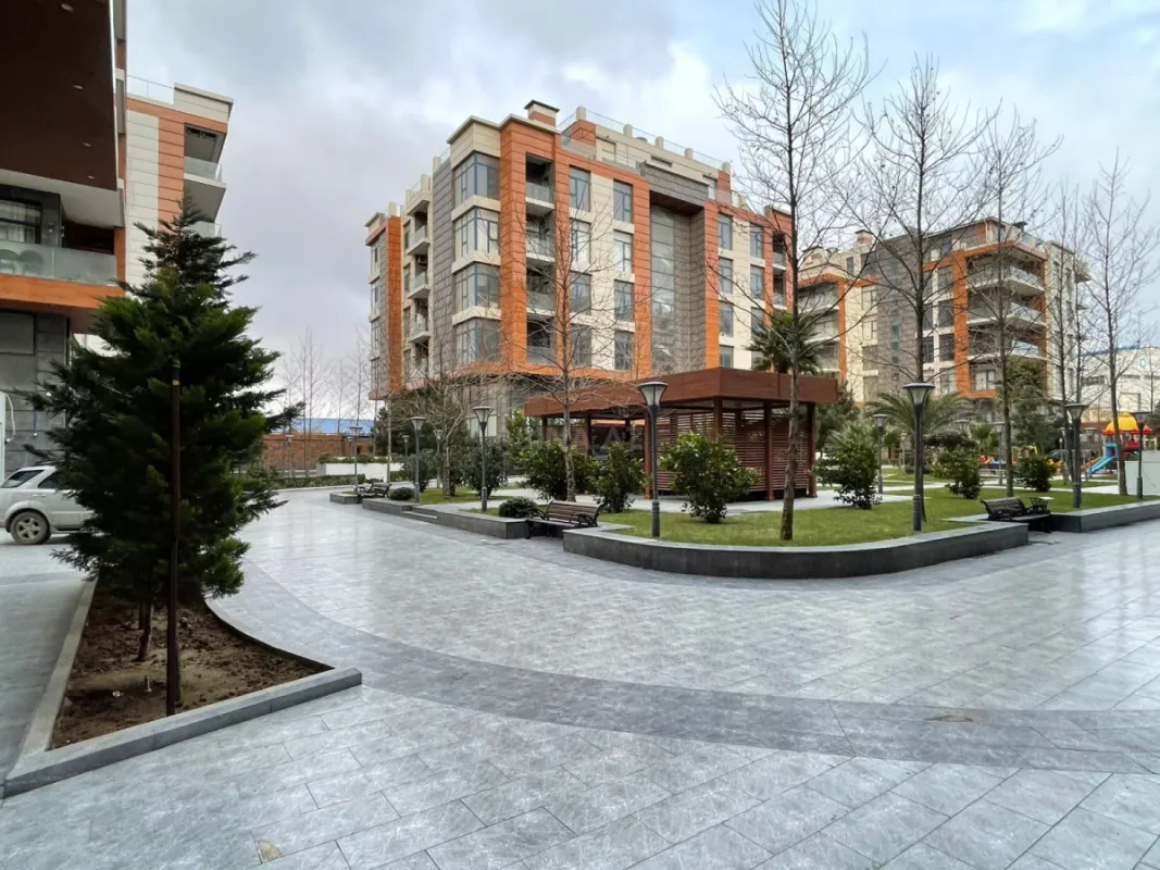 Kirayə verilir 3 otaqlı mənzil 90 m²