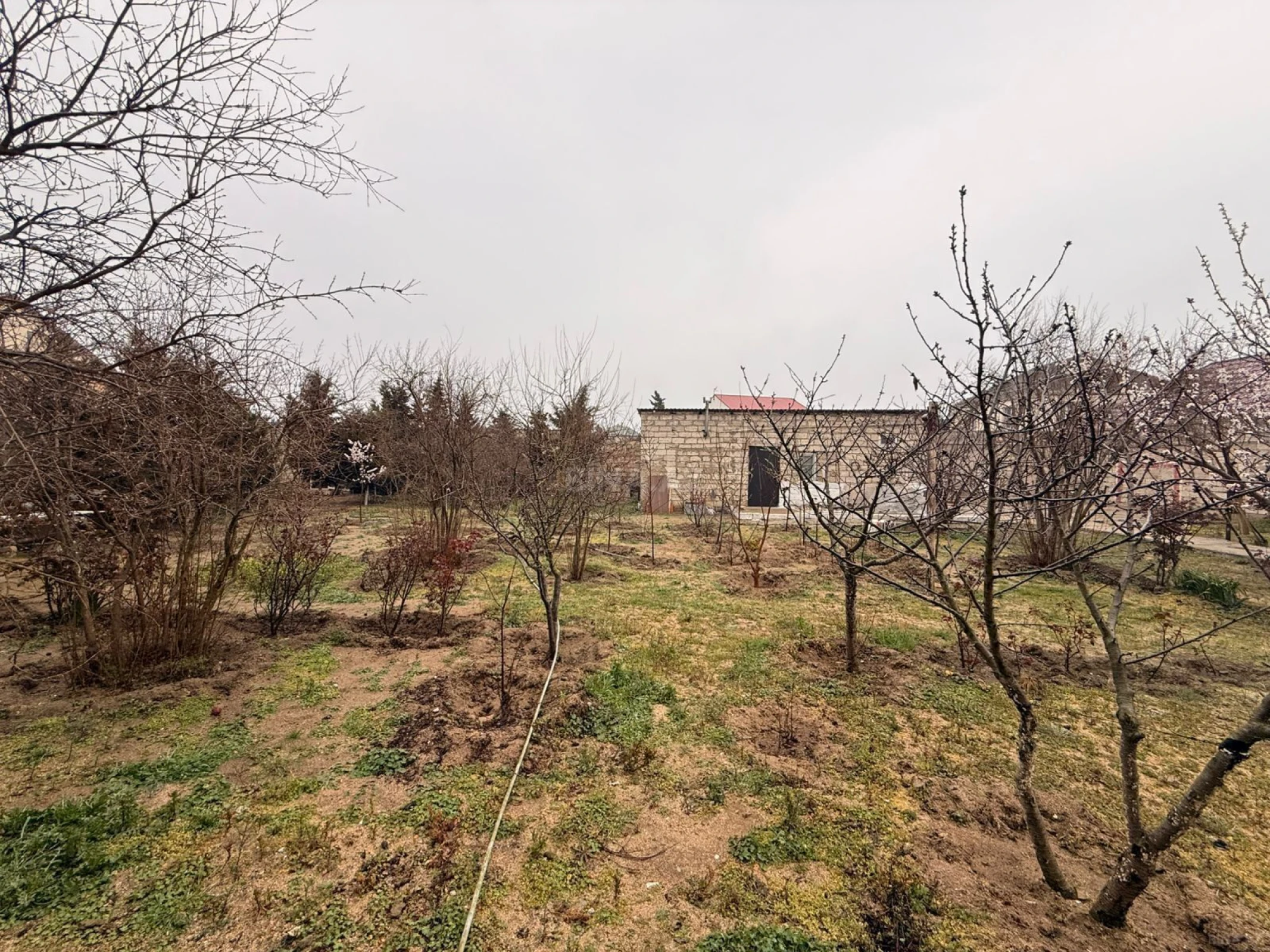 Satılır torpaq sahəsi 15 m²