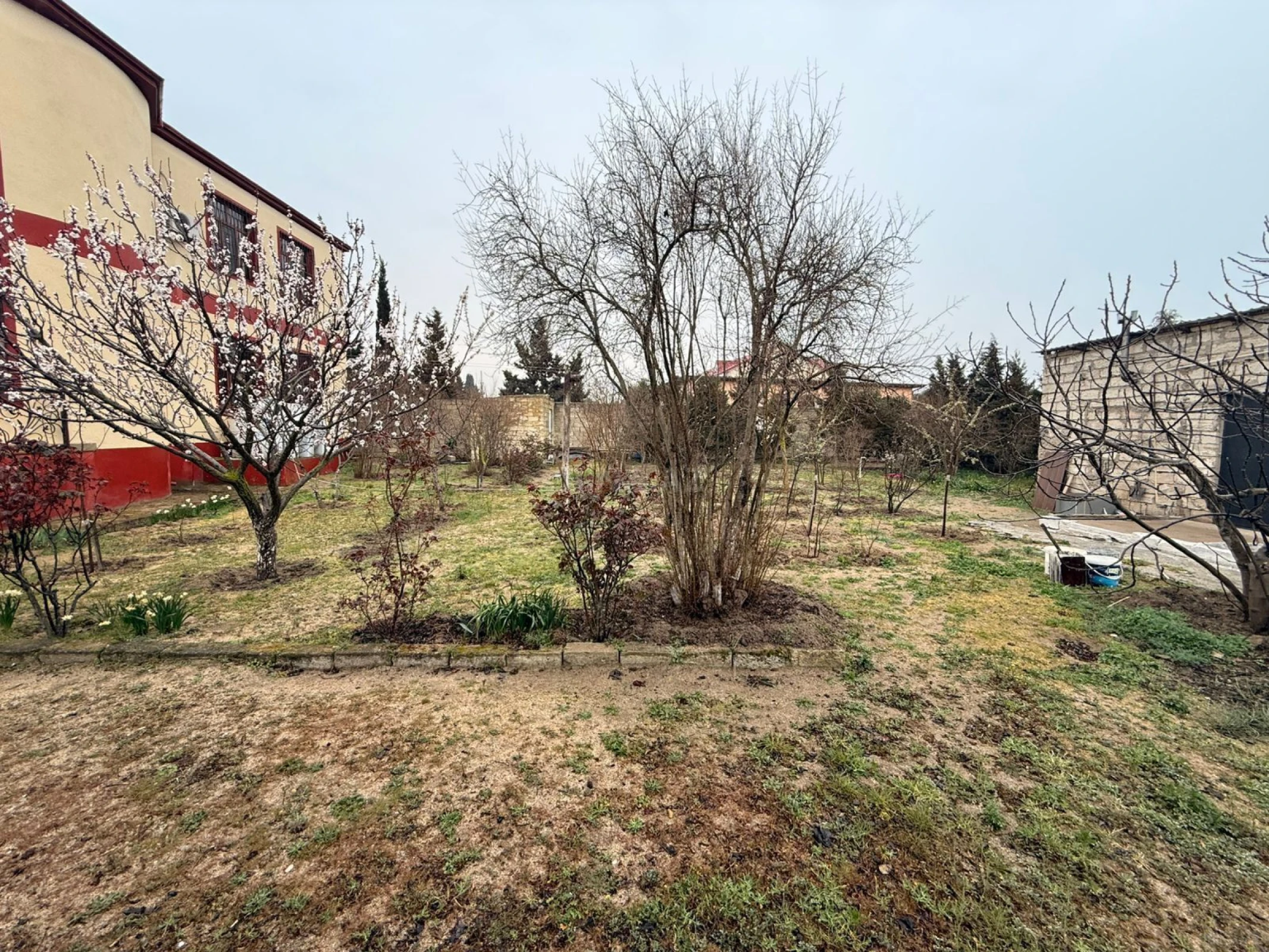 Satılır torpaq sahəsi 15 m²