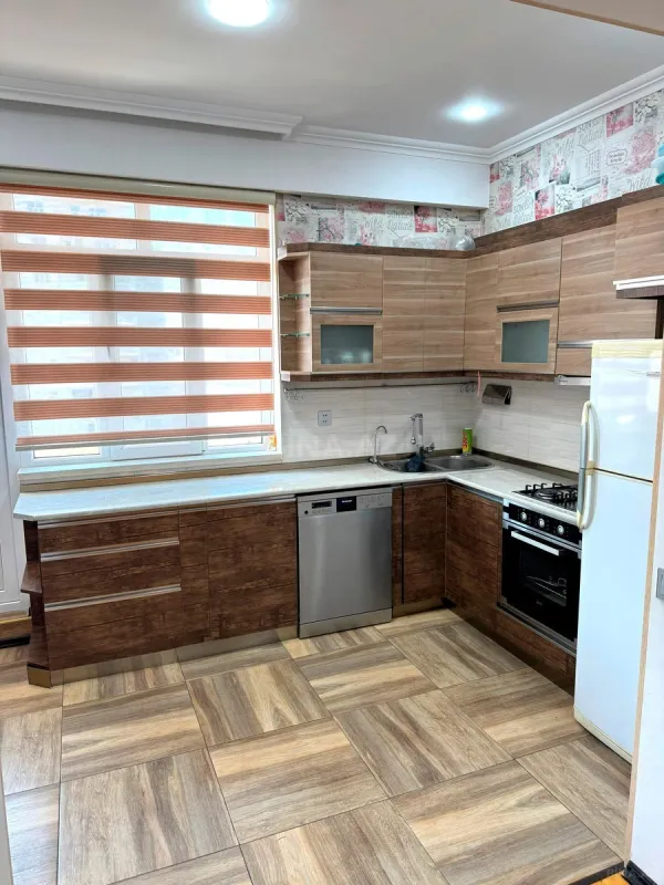 Satılır 3 otaqlı mənzil 88 m²