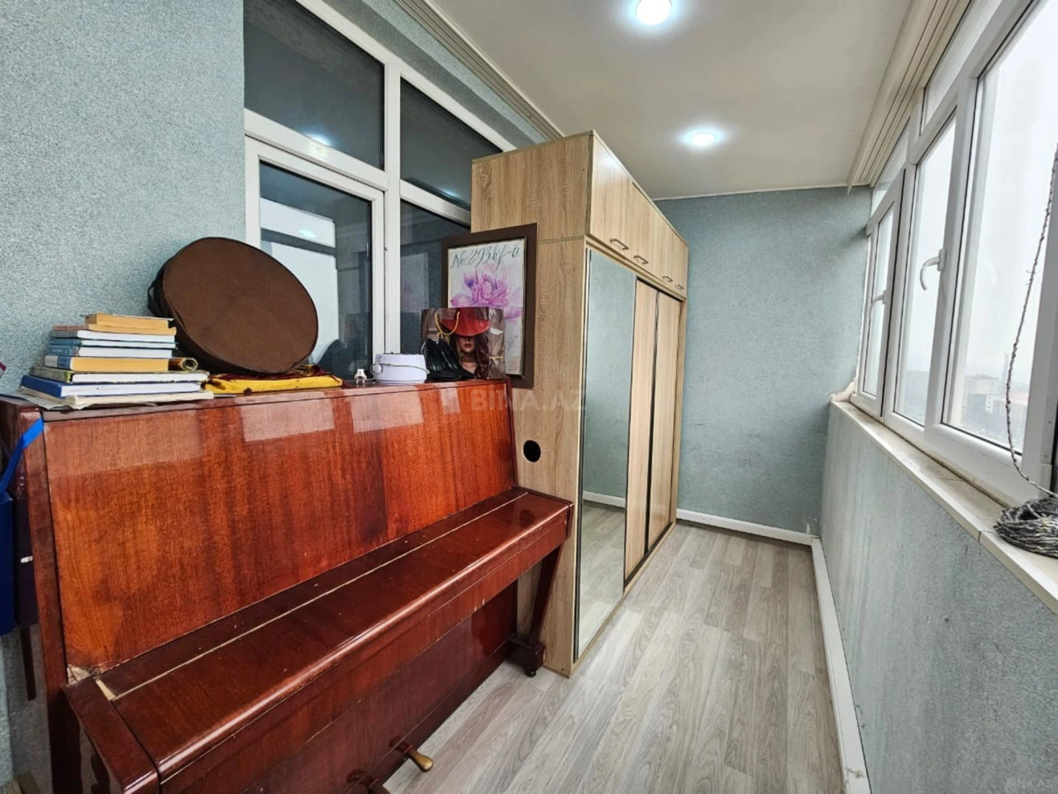 Satılır 2 otaqlı mənzil 75 m²