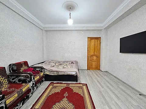Satılır 2 otaqlı mənzil 75 m²