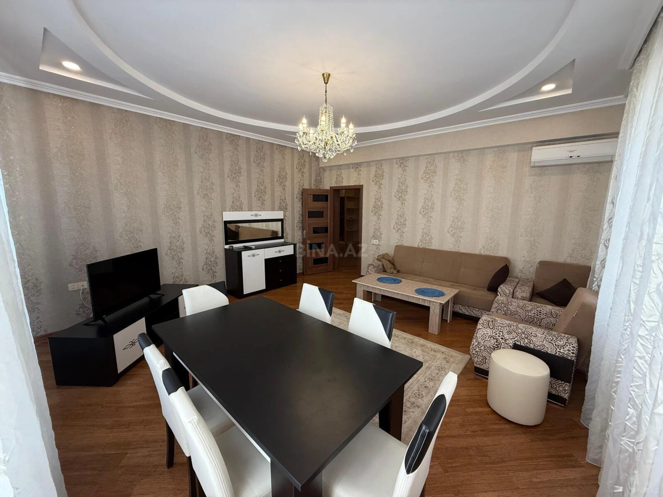 Kirayə verilir 3 otaqlı mənzil 120 m²