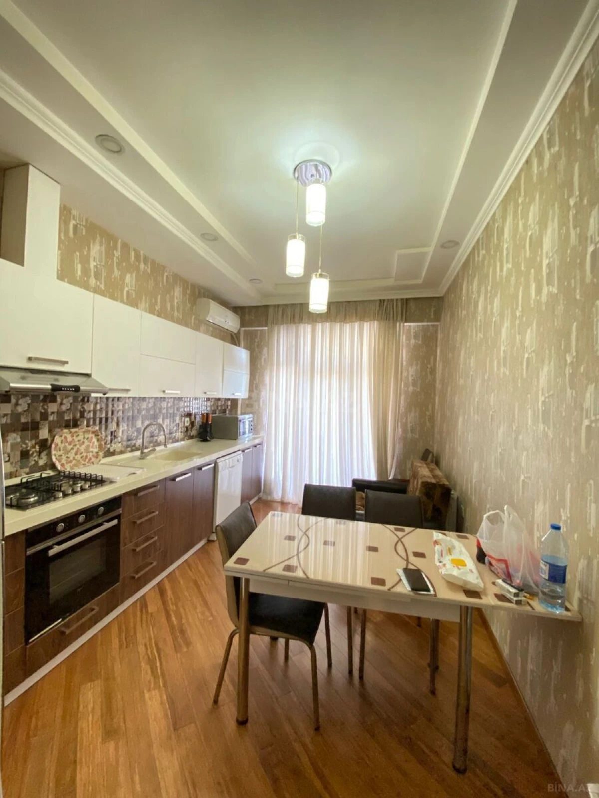 Kirayə verilir 3 otaqlı mənzil 120 m²