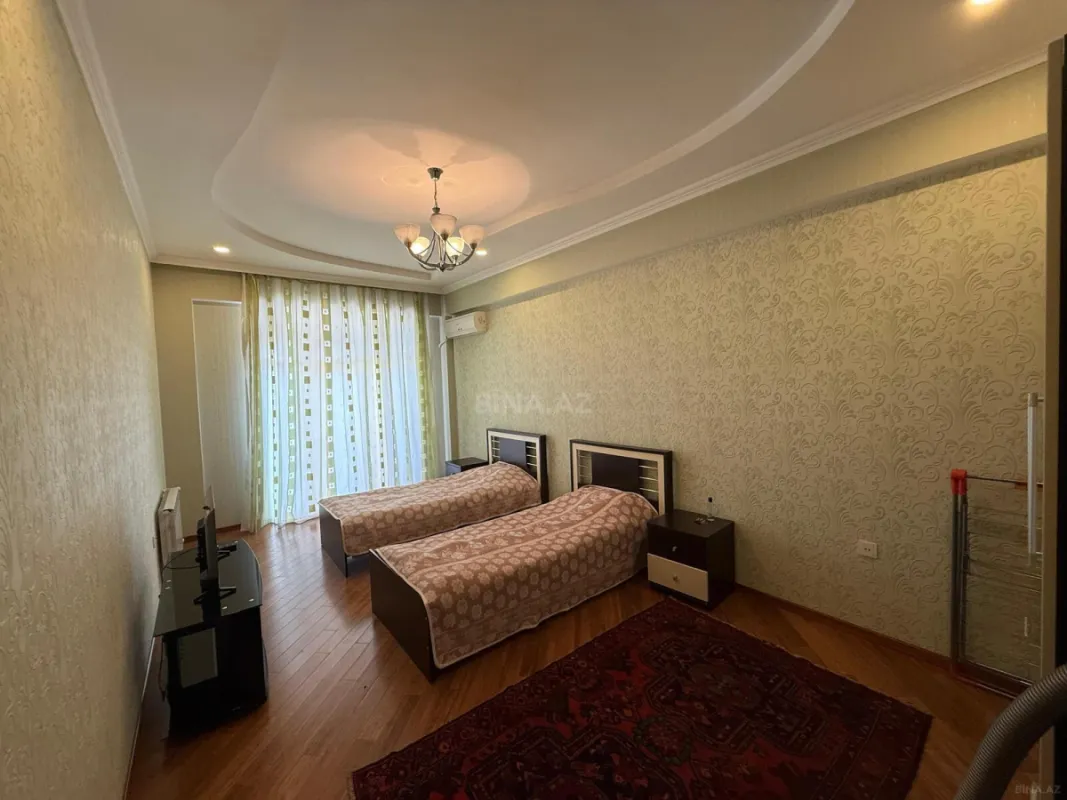 Kirayə verilir 3 otaqlı mənzil 120 m²