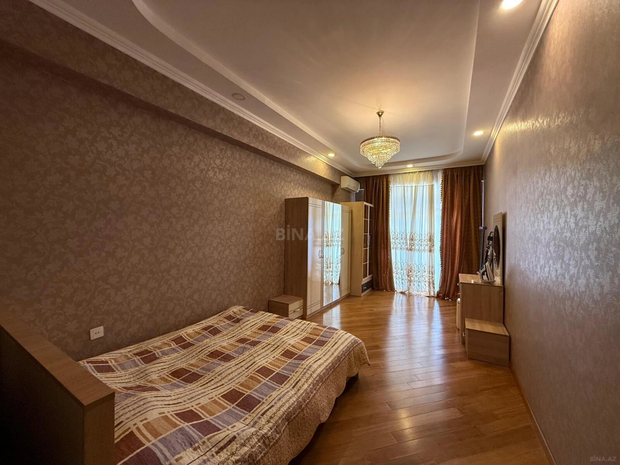 Kirayə verilir 3 otaqlı mənzil 120 m²
