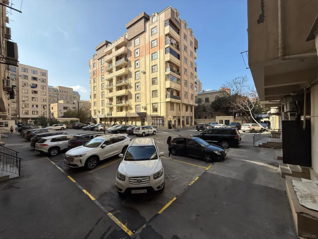 Kirayə verilir 3 otaqlı mənzil 120 m²