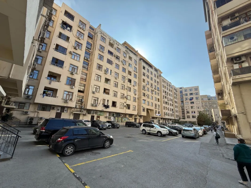 Kirayə verilir 3 otaqlı mənzil 120 m²
