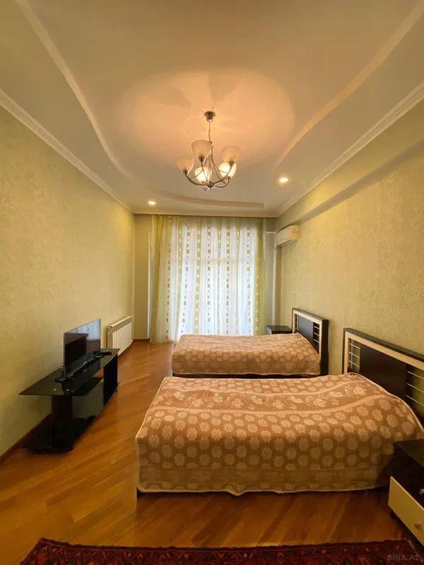 Kirayə verilir 3 otaqlı mənzil 120 m²