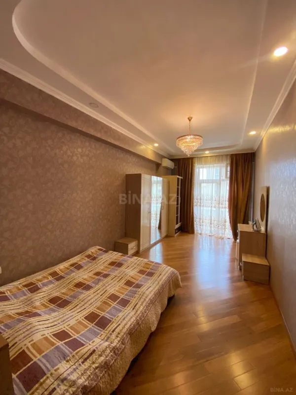Kirayə verilir 3 otaqlı mənzil 120 m²