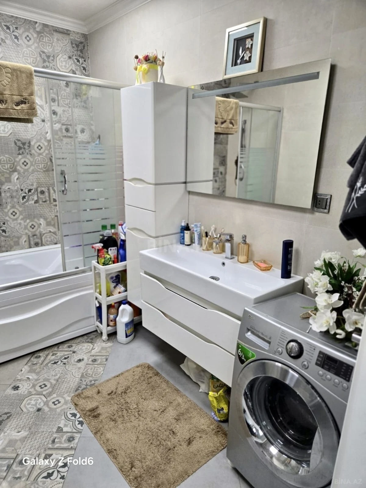 Satılır 4 otaqlı mənzil 150 m²