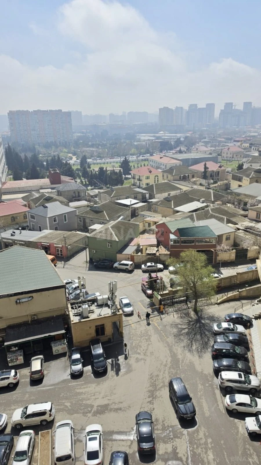 Satılır 4 otaqlı mənzil 150 m²