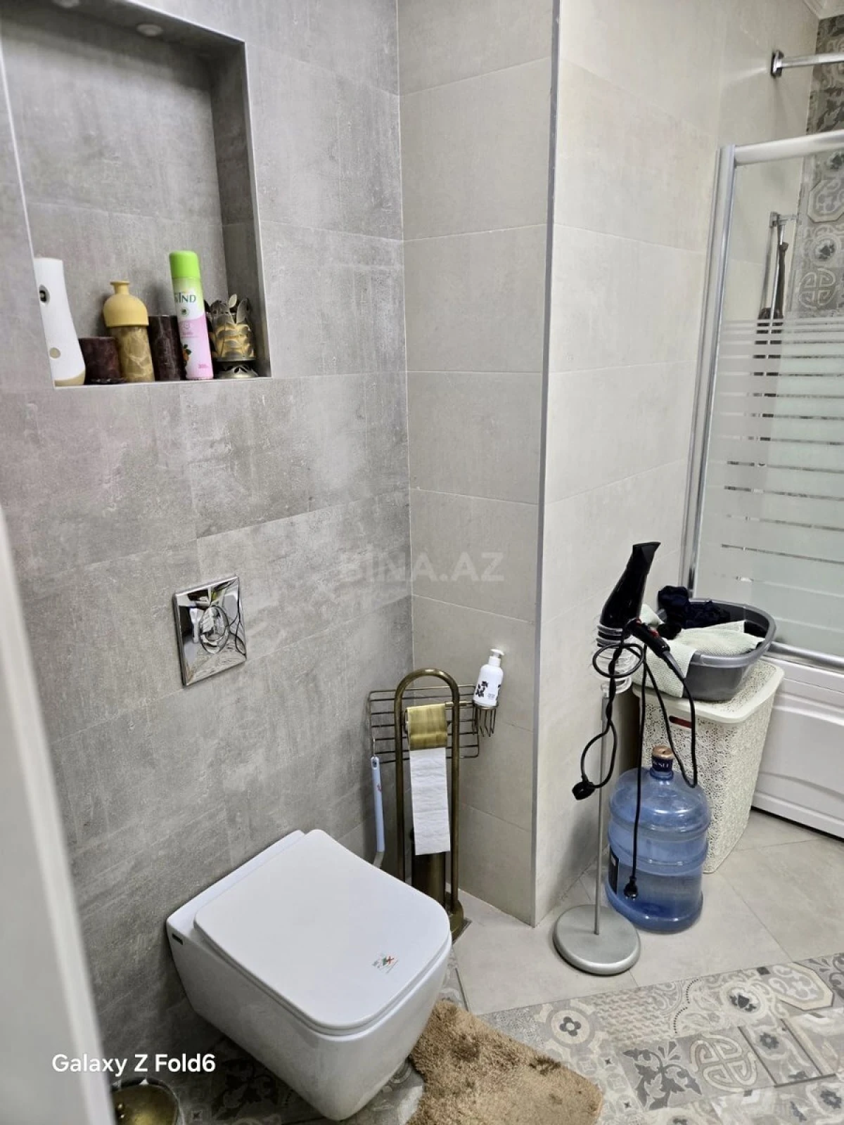 Satılır 4 otaqlı mənzil 150 m²