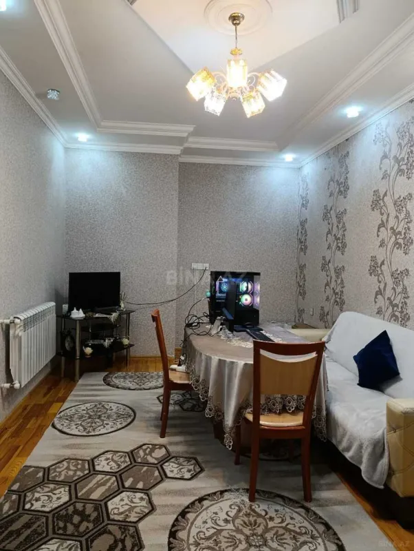 Kirayə verilir 3 otaqlı mənzil 94 m²